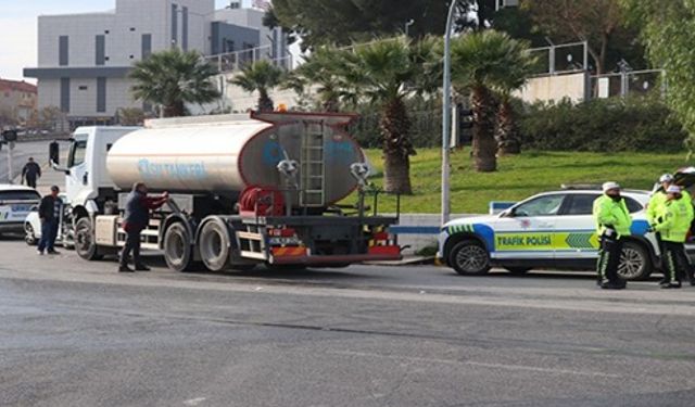 İZSU tankeri kontrolden çıktı: 4 araçta hasar oluştu!