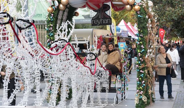 İzmir’in kalbinde yeni yıl kermesi: El emeği ürünler satışa sunuluyor