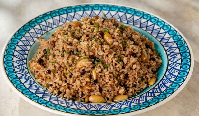 Sofraların vazgeçilmez lezzeti: İç pilav tarifi