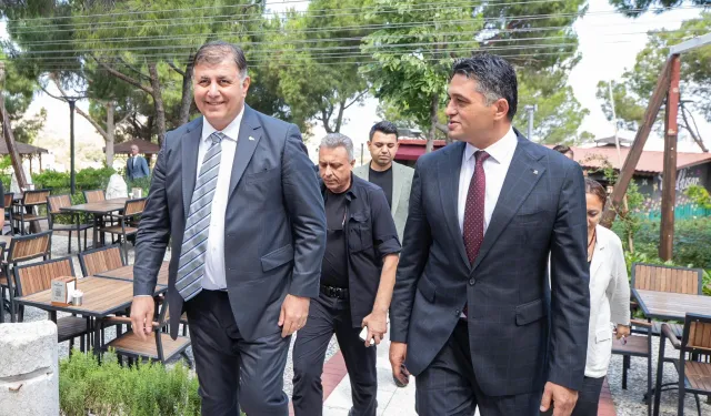 CHP İzmir’den MHP’li Serkan Acar’a özür çağrısı