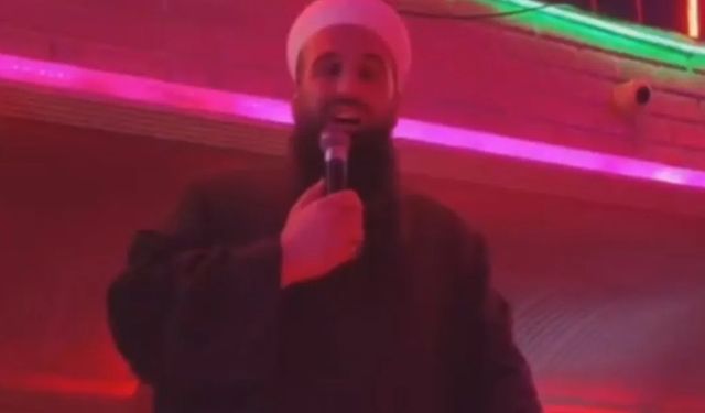 Tebliğciler bu kez İzmir’de: Eğlenceye vaaz arası!