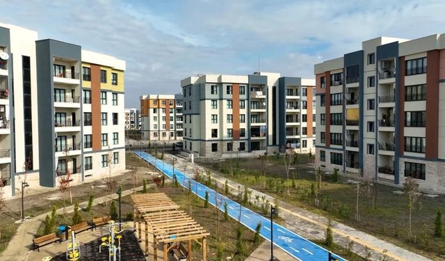 TOKİ 500 Bin Konut Projesi’nde geri sayım: Bakan Kurum, en çok başvuru yapan illeri açıkladı: İzmir kaçıncı sırada?