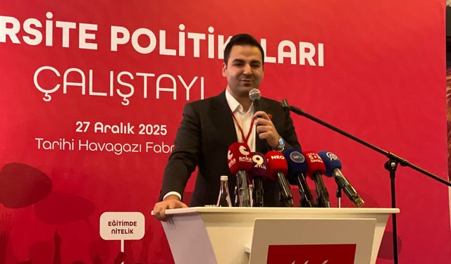 Üniversitelilerden İzmir’de çalıştay: Sorgulamayan gençlik yaratmak istiyorlar