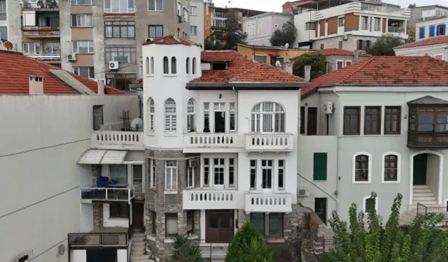 İzmir’de satılık köşk ve konaklar: Tarihi yapılar yatırımcı bekliyor!