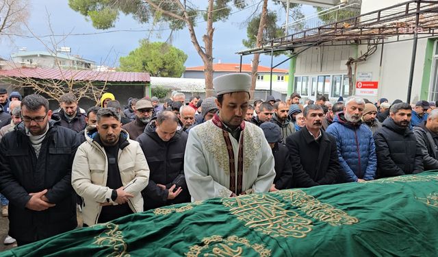 Elektrik direğine çıkarak yaptığı eylemle tanınmıştı: Fuat Dalgıç İzmir’de hayatını kaybetti