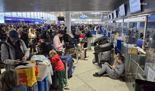 Yunanistan hava sahası kapatılmıştı:  Kademeli olarak yeniden açıldı