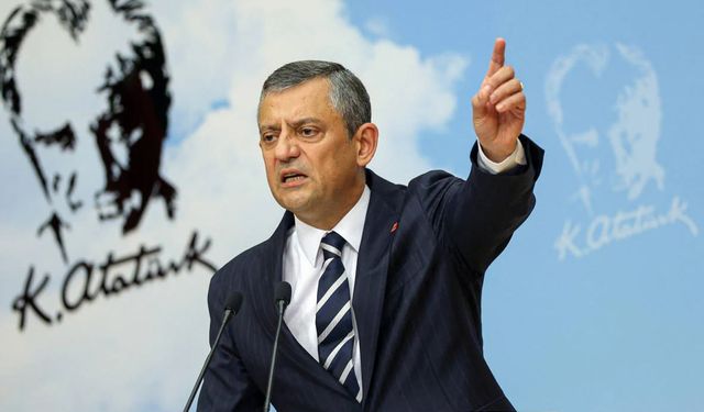 Özel’den Erdoğan’a: Trump’a sen kim oluyorsun diyemedin mi?