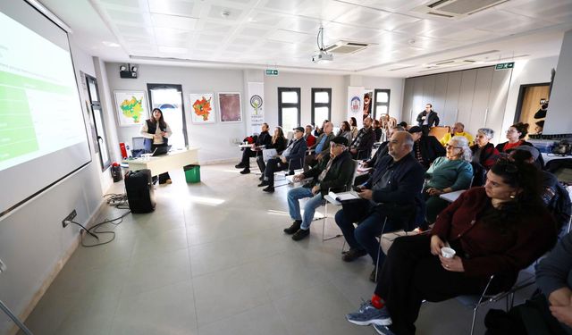 Efes Selçuk’ta üreticiye yönelik eğitimler sürüyor