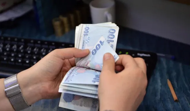 Genel kurul onayladı: Emekli maaşları 20 bin liraya yükseliyor!