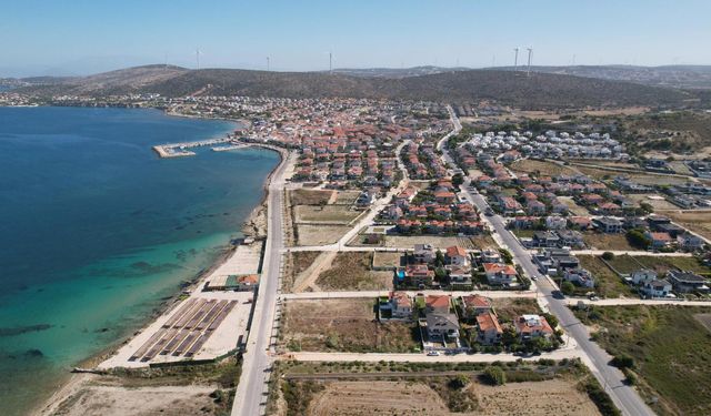İzmir'in turizm merkezi Çeşme'nin içme suyu altyapısı yenilendi