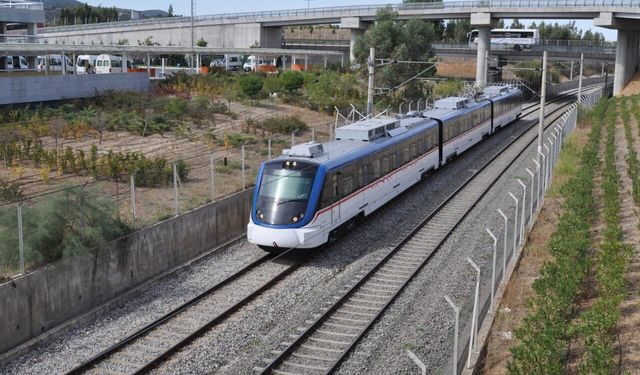 CHP İzmir İl Başkanı Güç'ten TCDD çıkışı: Nasıl olsa yükü Büyükşehir’e bindirdik, gitsin diye düşünüyorsunuz