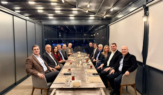 CHP İzmir’de beklenen buluşma gerçekleşti: Milletvekilleri bir araya geldi!