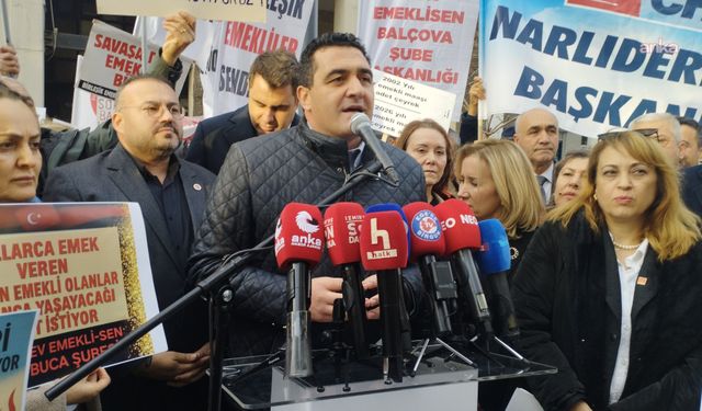 CHP İzmir'den SGK önünde eylem: Emekliyi canlı canlı tabuta gömdüler!