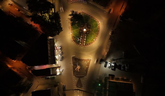 Baştan aşağı yenilenen Pınar Caddesi, Türkiye’nin en yüksek Naim Süleymanoğlu Heykeli ile taçlanıyor