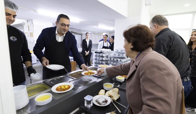 Balçova Belediyesi ihtiyaç sahiplerinin yanında