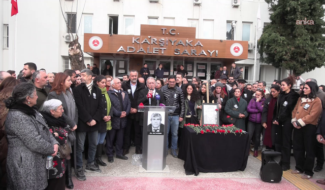 İzmir Adliyesi önünde dayanışma: Bu cinayet bizi yolumuzdan çevirmeyecek