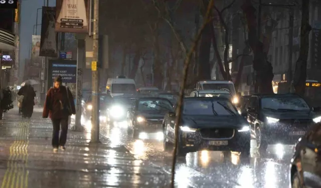 İzmir Valiliği uyardı: Sel ve su baskınına dikkat