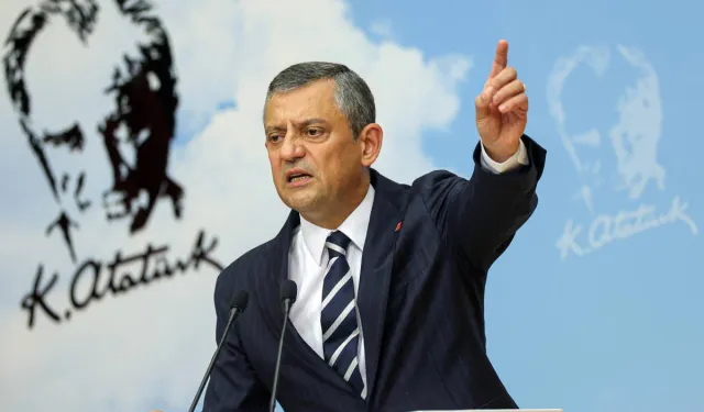 Özgür Özel'den flaş açıklama: İZBETON kooperatifleri için tarih verdi