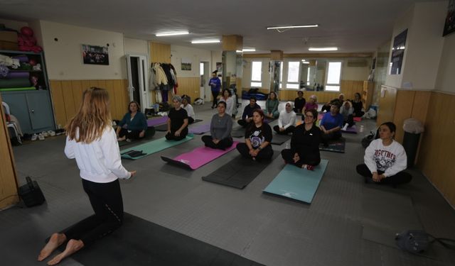 Selçuk Belediyesi’nden kadınlara ücretsiz yoga desteği