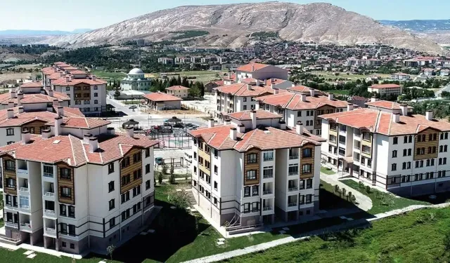 İzmir’de ev sahibi olmak isteyenler dikkat! TOKİ dev proje için düğmeye bastı: 820 konutluk yeni etap geliyor