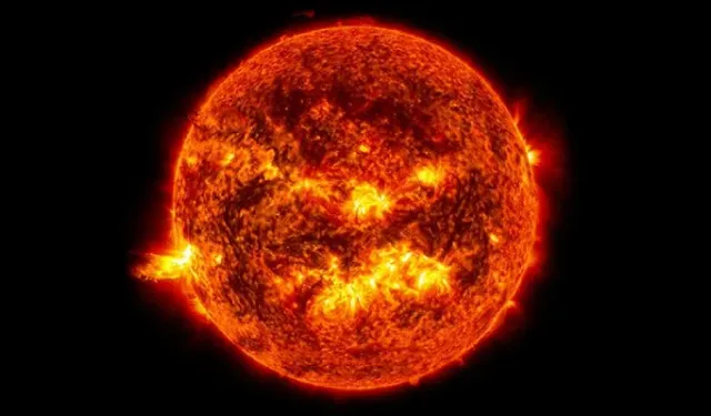 Güneş patlamaları endişe yarattı: İletişim kesilebilir!
