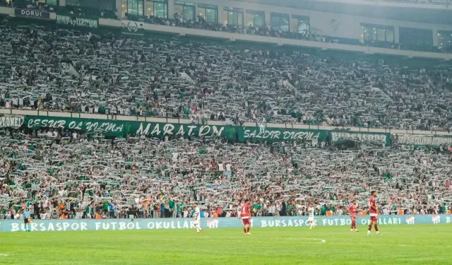 Menemen taraftarından Bursaspor’a tribün jesti!