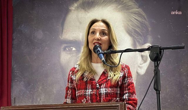 CHP'li Nazlıaka panelde konuştu: Kadınların hayatı pamuk ipliğine bağlı