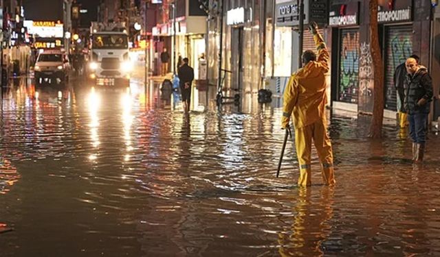 Jeoloji Mühendisleri Odası'ndan taşkın değerlendirmesi: Alsancak'ın asıl sorunu altyapı!