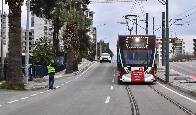 Ulaşıma yağış engeli: Tramvay seferleri iptal!