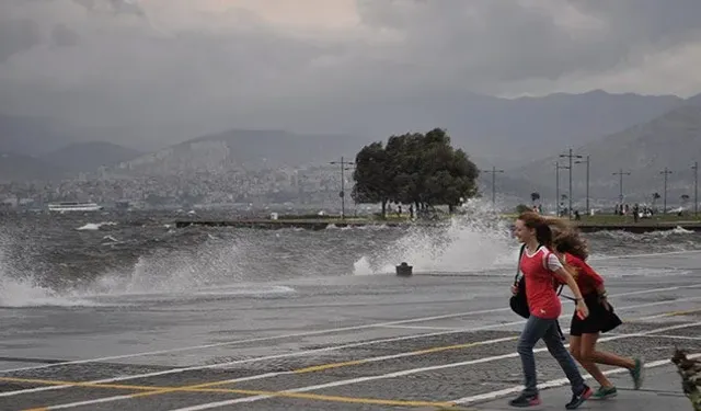 İzmir için kritik uyarı: O günlere dikkat! Deniz taşması riski var