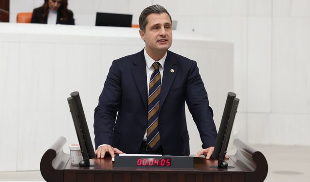 CHP’li Yücel: İzmir’e düşman hukuku mu uygulanıyor?