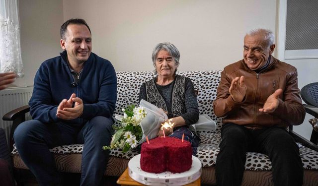 Bornova’da vefa ve şefkat buluşması: Başkan Eşki’den Sevgililer Günü’nde anlamlı ziyaret