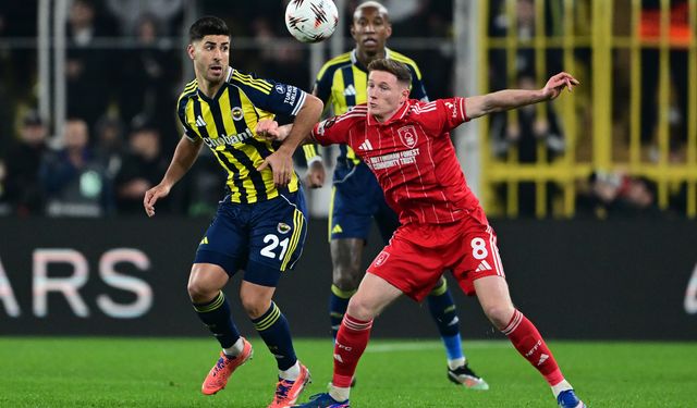 Fenerbahçe tur umutlarını İngiltere'ye bıraktı: Nottingham'a 3-0 kaybetti