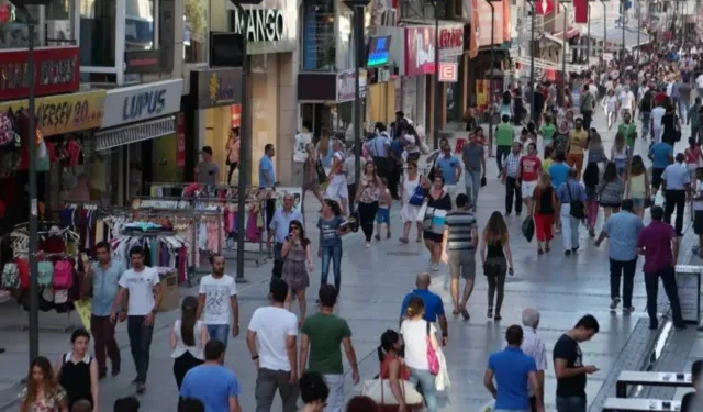 İzmirlilerin yüzde 41'i hiçbir belediye başkanını beğenmiyor!