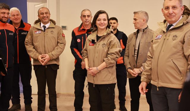 Karabağlar Belediyesi KAR-KUT ile sahada daha güçlü: Afetlere hazırlık tercih değil, zorunluluk!