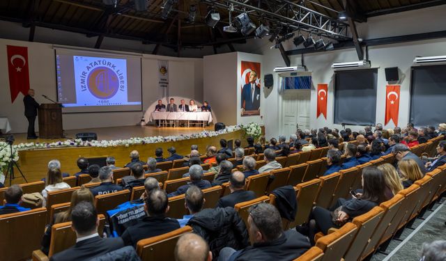 Konak’ta afet zirvesi: Kenti dirençli hale getirmek en büyük sorumluluk!