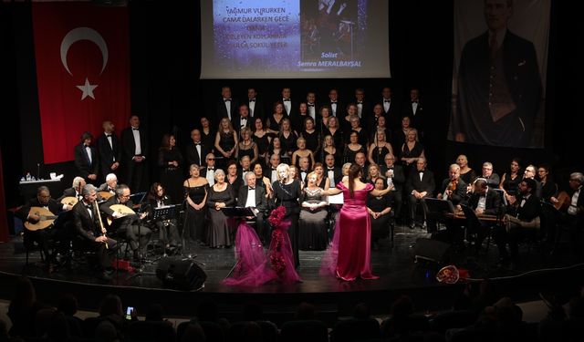 Konak’ta şarkılar sevgiyi anlattı