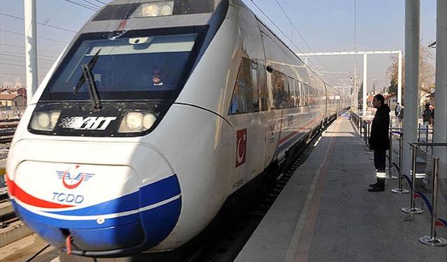 Ankara-İzmir YHT hakkında merak edilenler