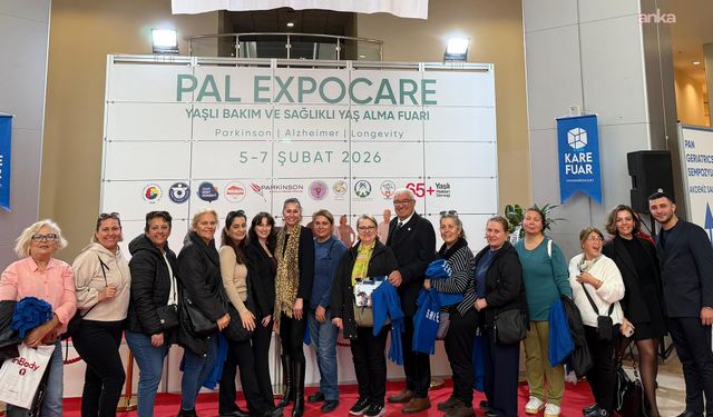 İşitme engelliler dertlerini fuarda anlattı: Dudak okumaya mecbur kalıyoruz