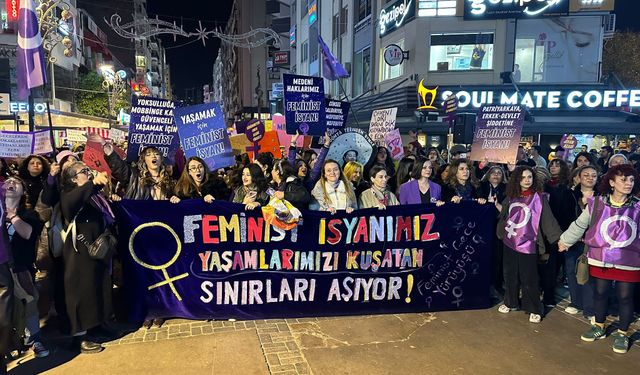 8 Mart polemiğine CHP’li Bayar’dan yanıt: Kadınların barışçıl eyleminde ne sakınca var?