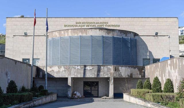 İzmir’de yaz akşamlarının sembol mekanı: Aşık Veysel Amfi Tiyatro yeni sezona yenilenerek giriyor