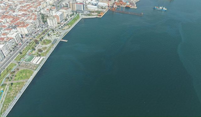 Körfez'de yine kirlilik: Mazot ve yağ atığı drone ile tespit edildi