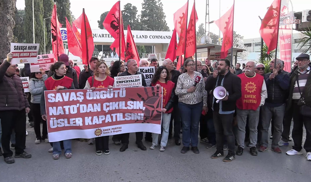 EMEP İzmir İl Başkanı Elif Çuhadar NATO üssü önünden seslendi: Türkiye NATO’dan çıkmalıdır