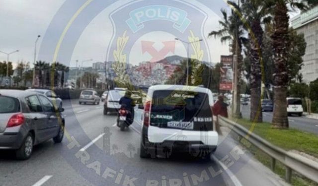 İzmir Emniyeti yoğunluk için uyardı: Adnan Kahveci Köprülü Kavşağı'na dikkat!