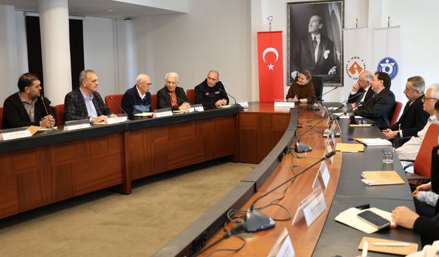 İEÜ’den afet seferberliği: EKOAYRA ilk toplantısını yaptı