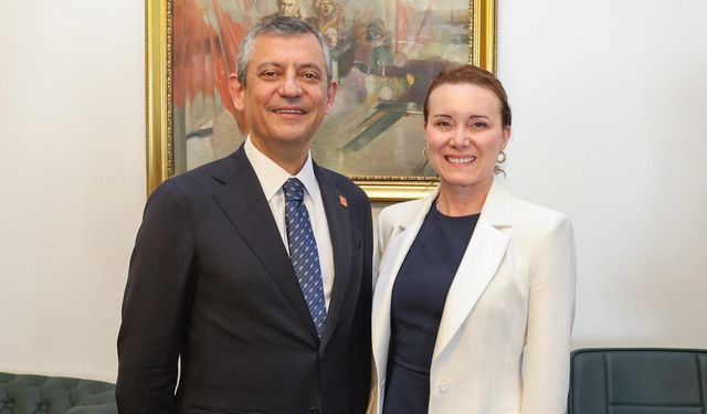 Konak’taki gençlik merkezine Ferdi Zeyrek’in adı verildi: Açılışı Özgür Özel yapacak