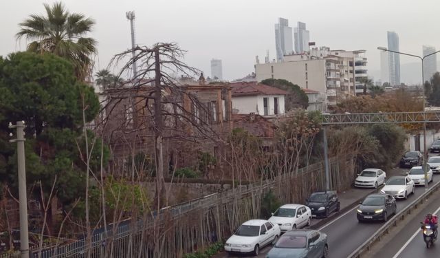 Kokoreçli köşk gündem olmuştu… Bayraklı’da atıl alanlar için harekete geçildi