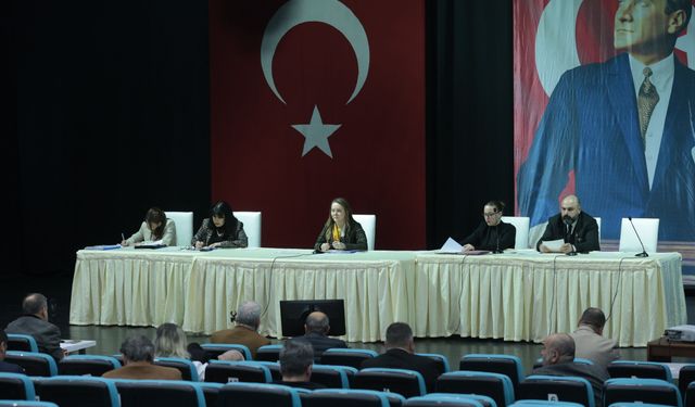 Konak Belediye Meclisi kadınları güçlendirecek kararlar aldı: İstihdam teşvik edilecek