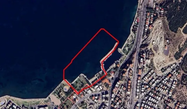 Aliağa’da 'lüks' ısrarı: 18 futbol sahası büyüklüğünde beton denize mi gömülecek?