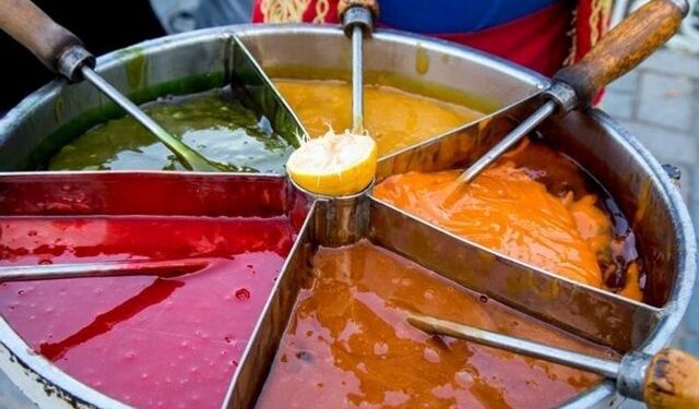 Kemeraltı’nda yarım asırlık gelenek: Macun fiyatları ikiye katlandı!